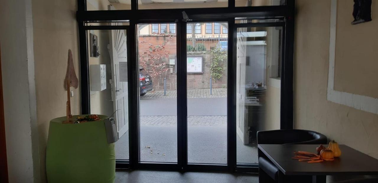Zum Kronprinzen Hotel Garni Weyher Bagian luar foto