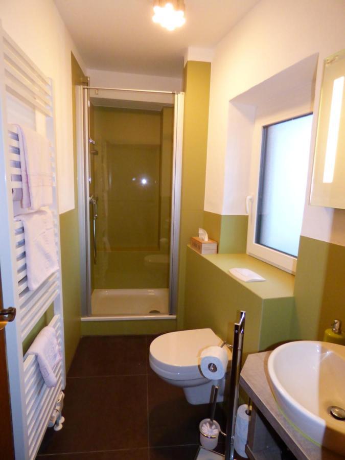 Zum Kronprinzen Hotel Garni Weyher Bagian luar foto