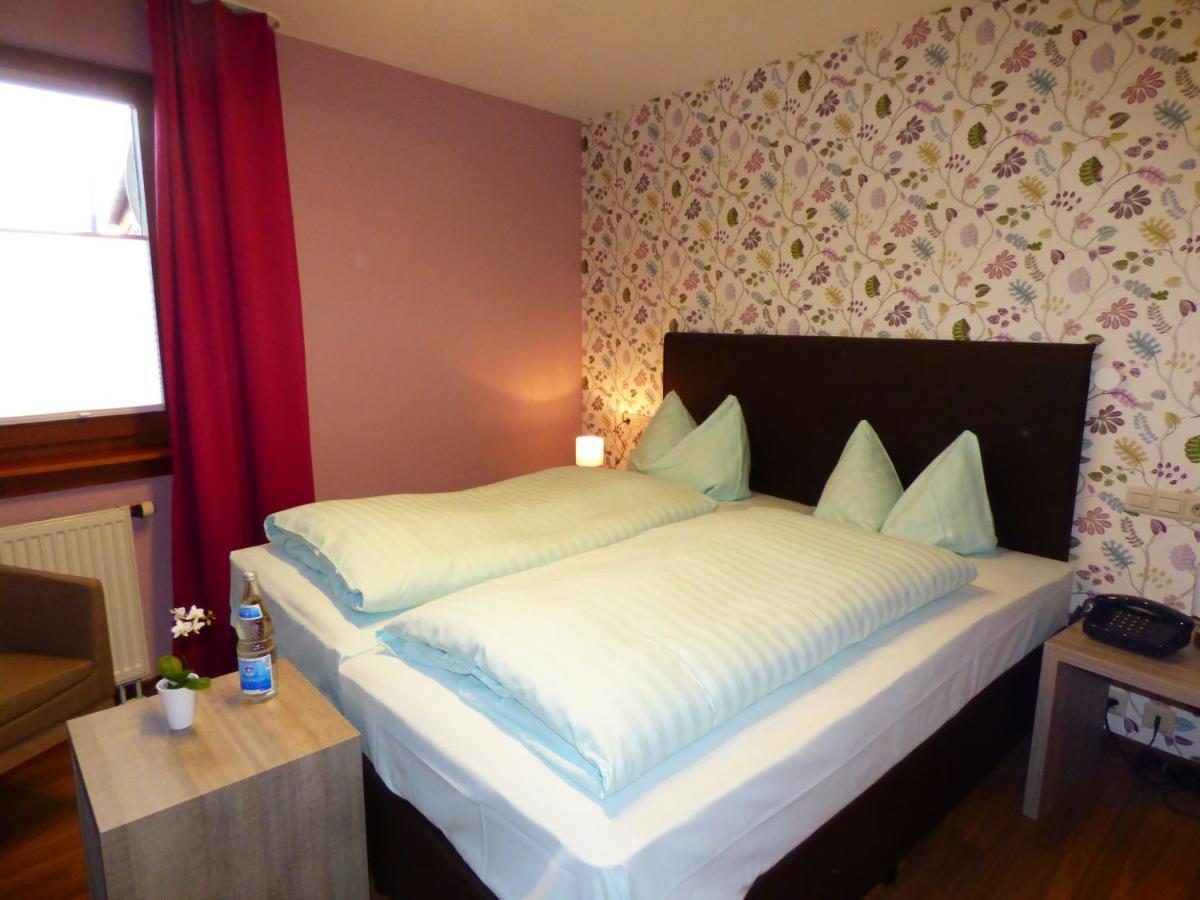 Zum Kronprinzen Hotel Garni Weyher Bagian luar foto