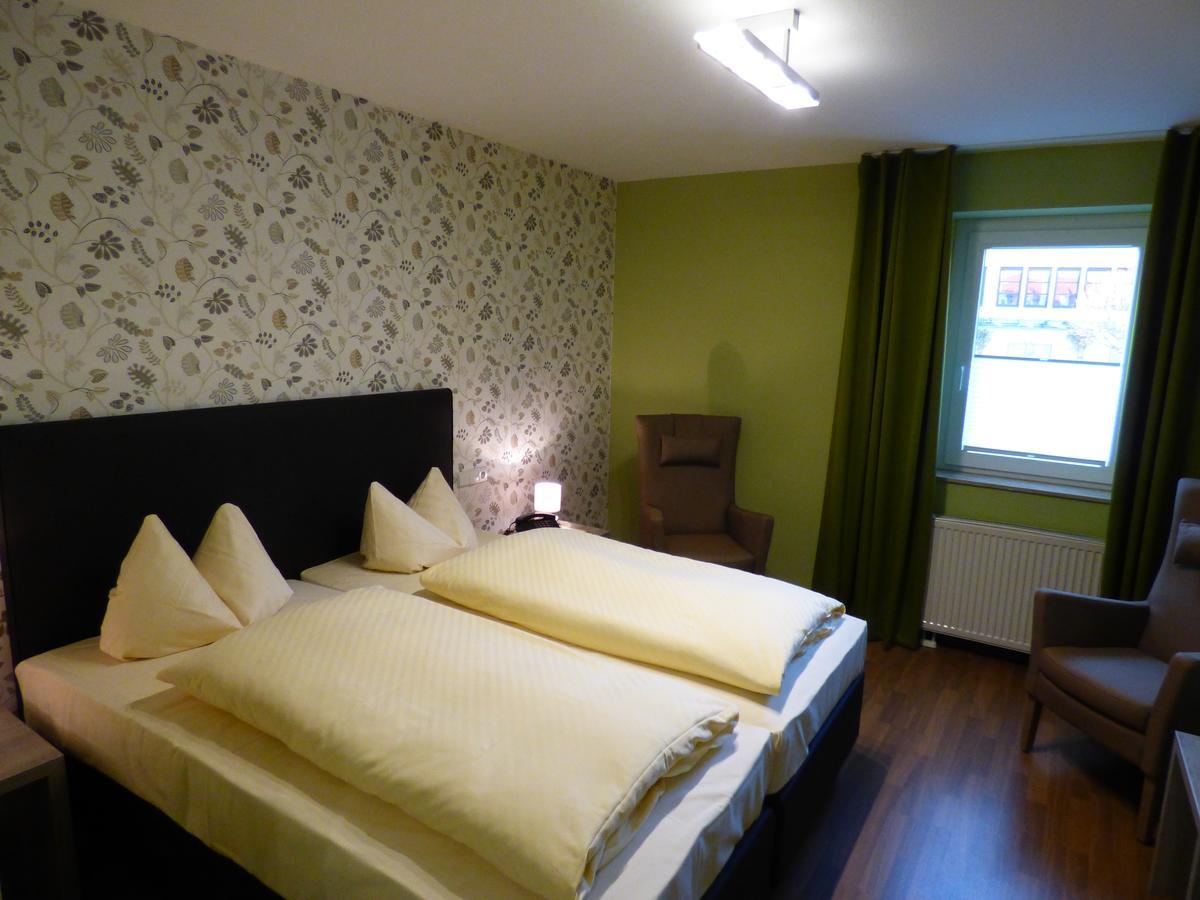 Zum Kronprinzen Hotel Garni Weyher Bagian luar foto